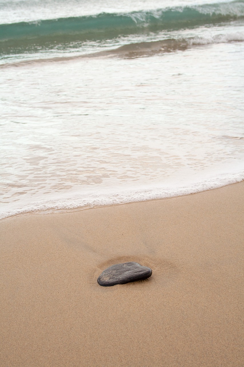 stones, harmony, sea-3934930.jpg